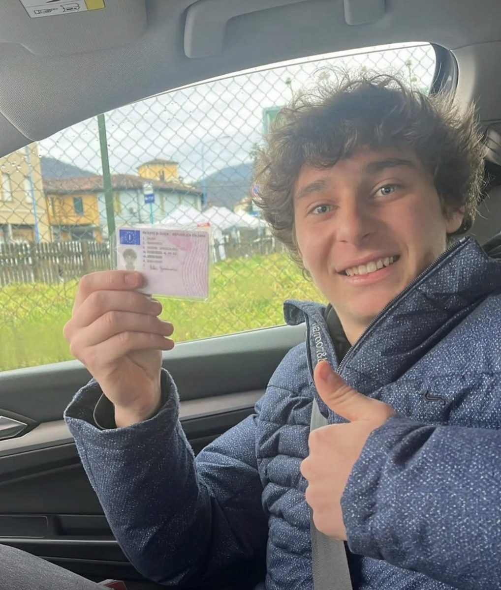 Cliente avec son nouveau permis
